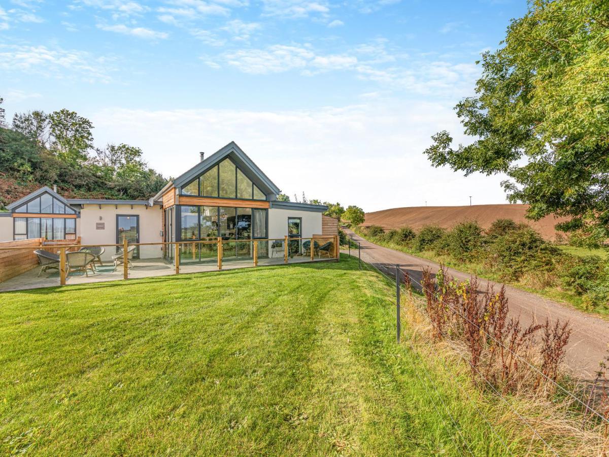 Holiday home Shearwater *